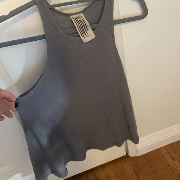 Tank top - Picture 2 of 4